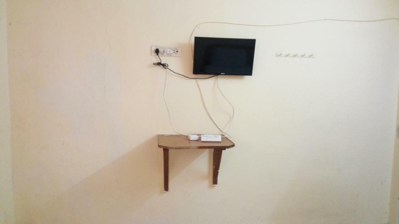 Hotel Sapna Lodge Vashi エクステリア 写真